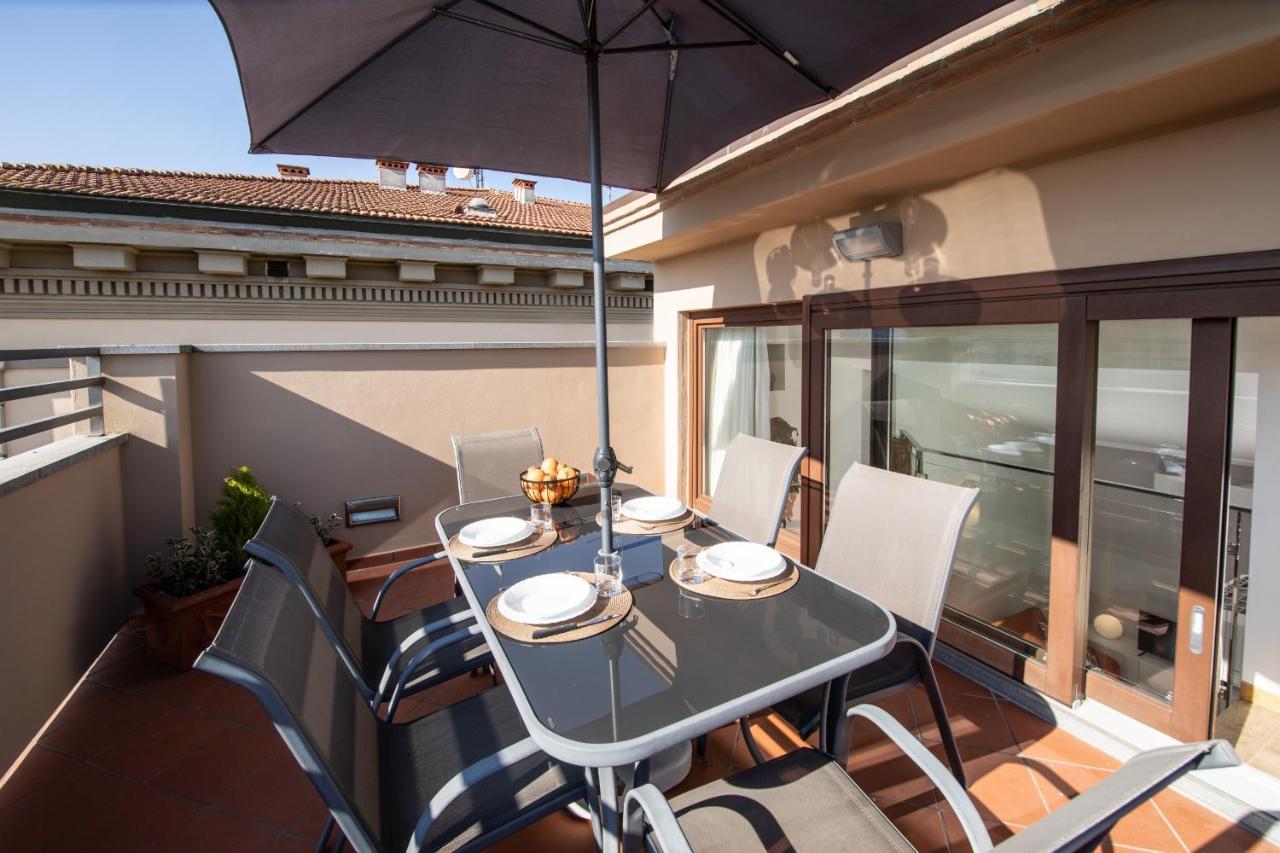 Rooftop Delight With Terrace Lucca Ngoại thất bức ảnh